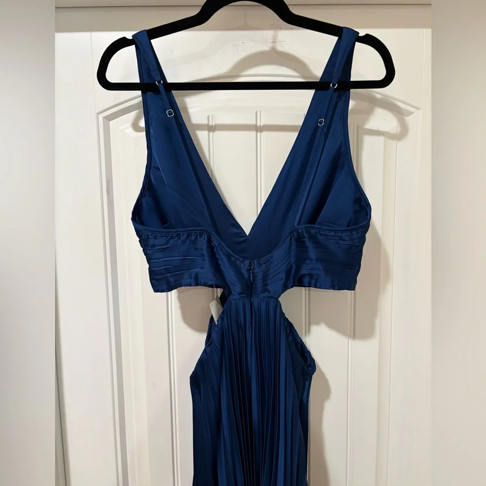 Abercrombie & Fitch Giselle Satin Pleated Cutout Maxi Dress Navy Medium Tall NWT